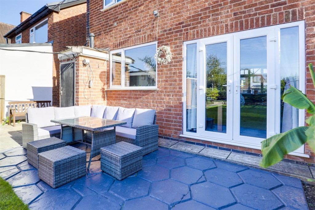 Shaftesbury Avenue, Sandiacre, Nottinghamshire, NG10 5GU