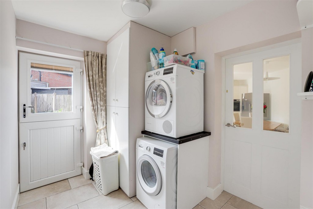 Woodland Grove, Woodthorpe, Nottinghamshire, NG5 3FX