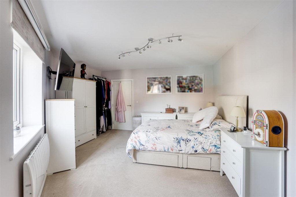Woodland Grove, Woodthorpe, Nottinghamshire, NG5 3FX