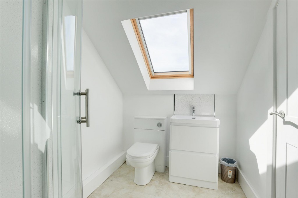 Woodland Grove, Woodthorpe, Nottinghamshire, NG5 3FX