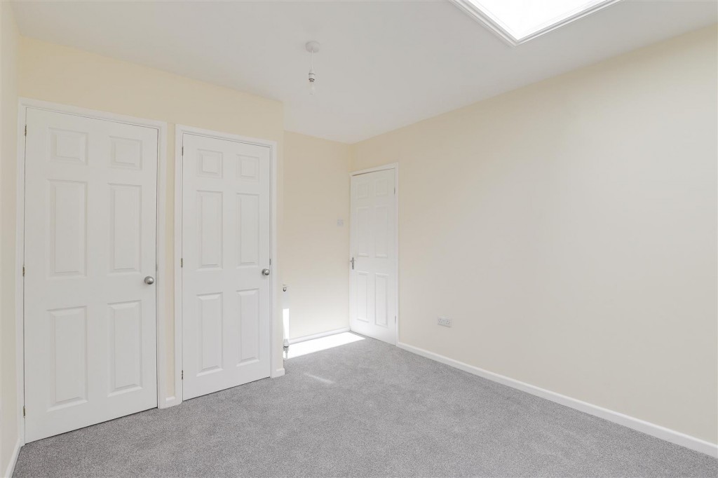 Clarborough Drive, Arnold, Nottinghamshire, NG5 7LN