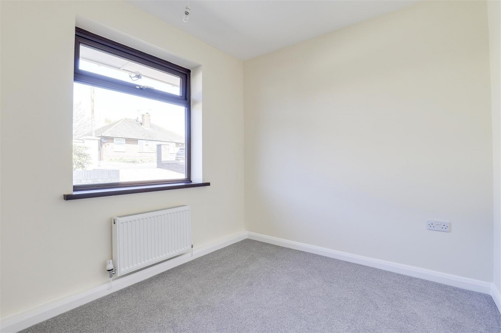 Clarborough Drive, Arnold, Nottinghamshire, NG5 7LN