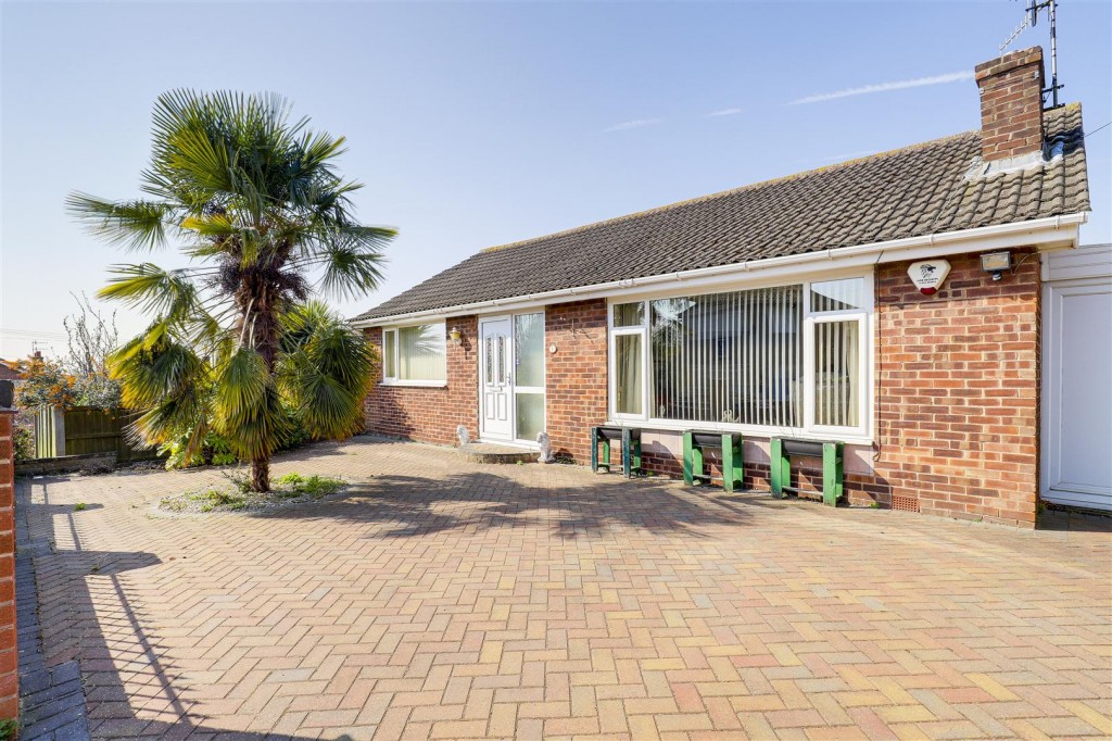 Largs Close, Bestwood , Nottinghamshire, NG5 5dg