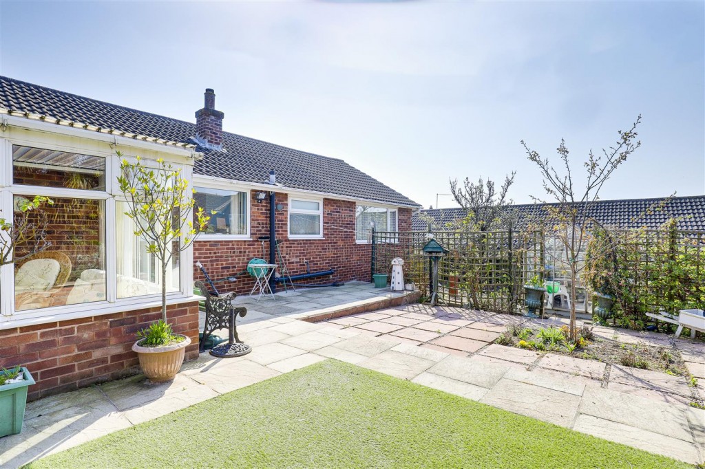 Largs Close, Bestwood , Nottinghamshire, NG5 5dg