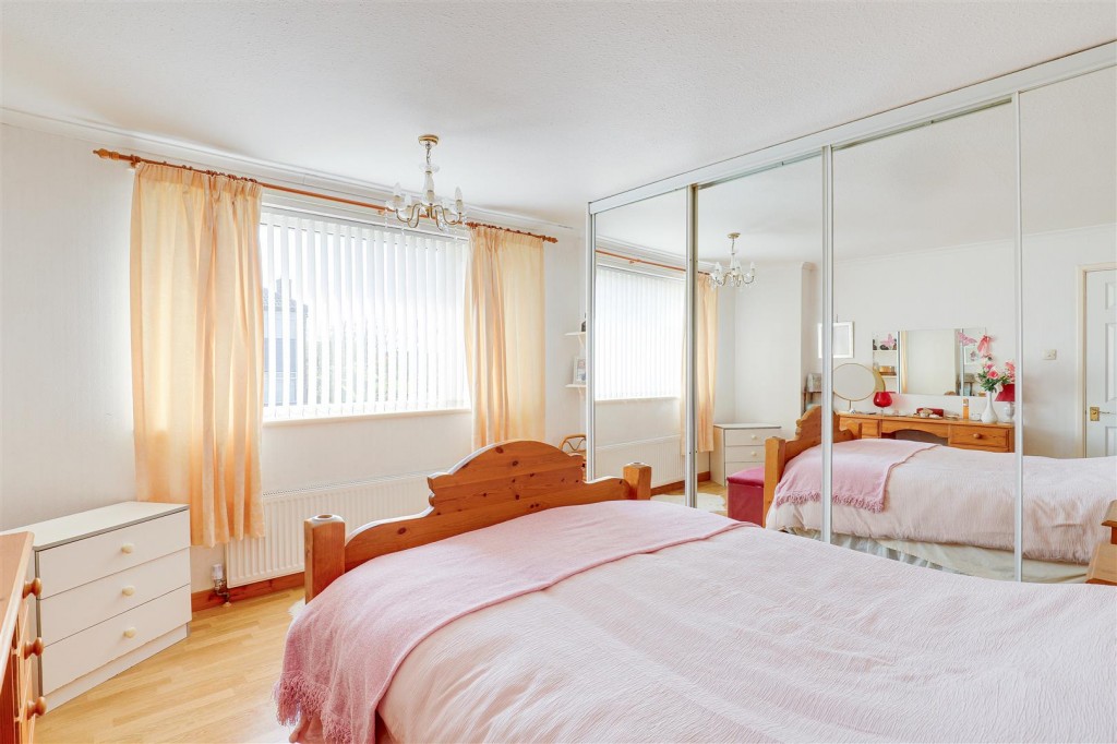 Largs Close, Bestwood , Nottinghamshire, NG5 5dg