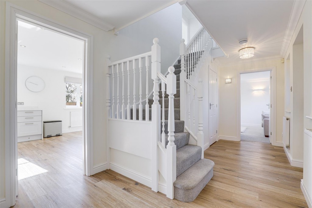 High Meadow, Tollerton, Nottinghamshire, NG12 4DZ