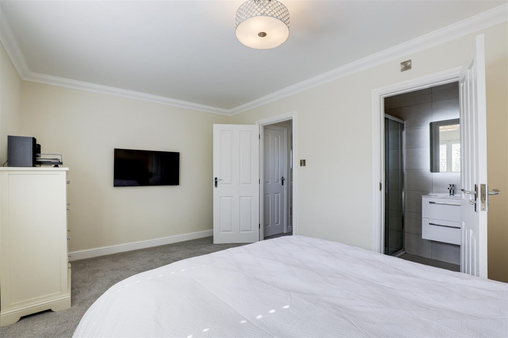 High Meadow, Tollerton, Nottinghamshire, NG12 4DZ