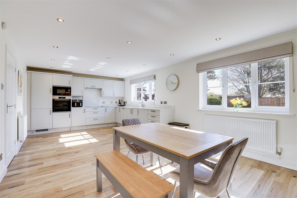 High Meadow, Tollerton, Nottinghamshire, NG12 4DZ