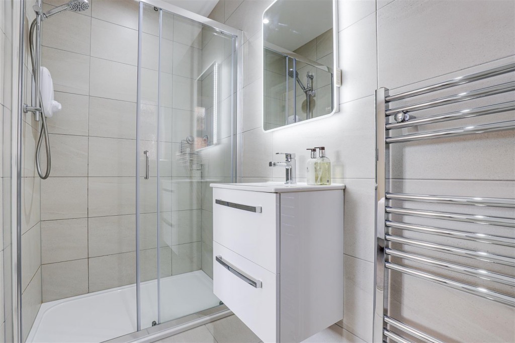 High Meadow, Tollerton, Nottinghamshire, NG12 4DZ