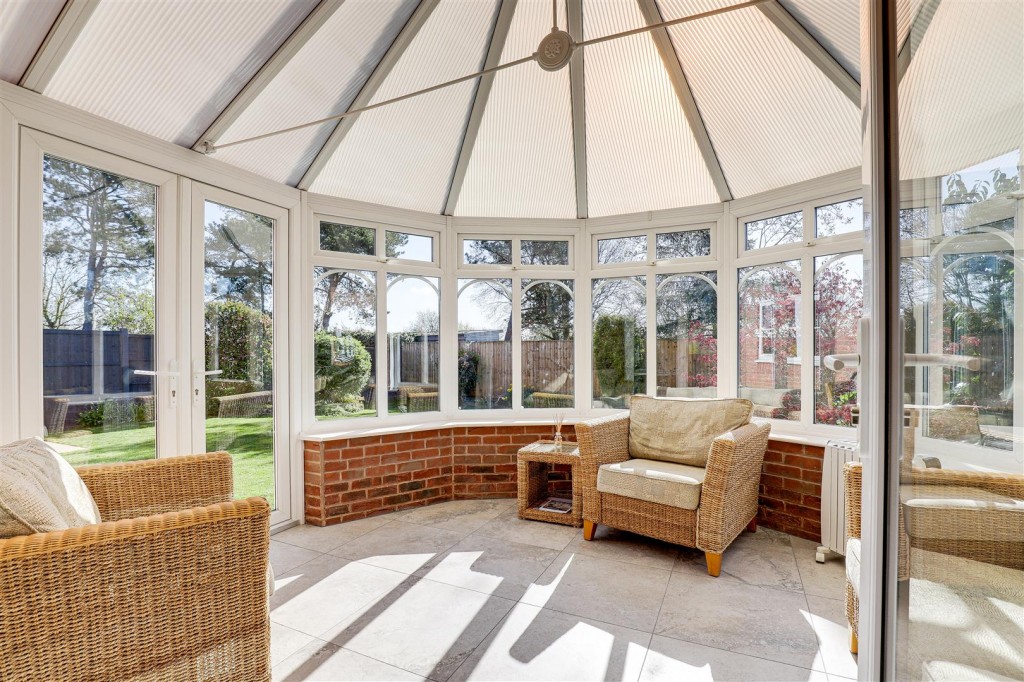 High Meadow, Tollerton, Nottinghamshire, NG12 4DZ
