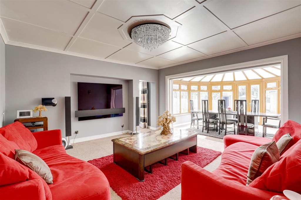 Derby Road, Beeston, Nottinghamshire, NG9 3AP