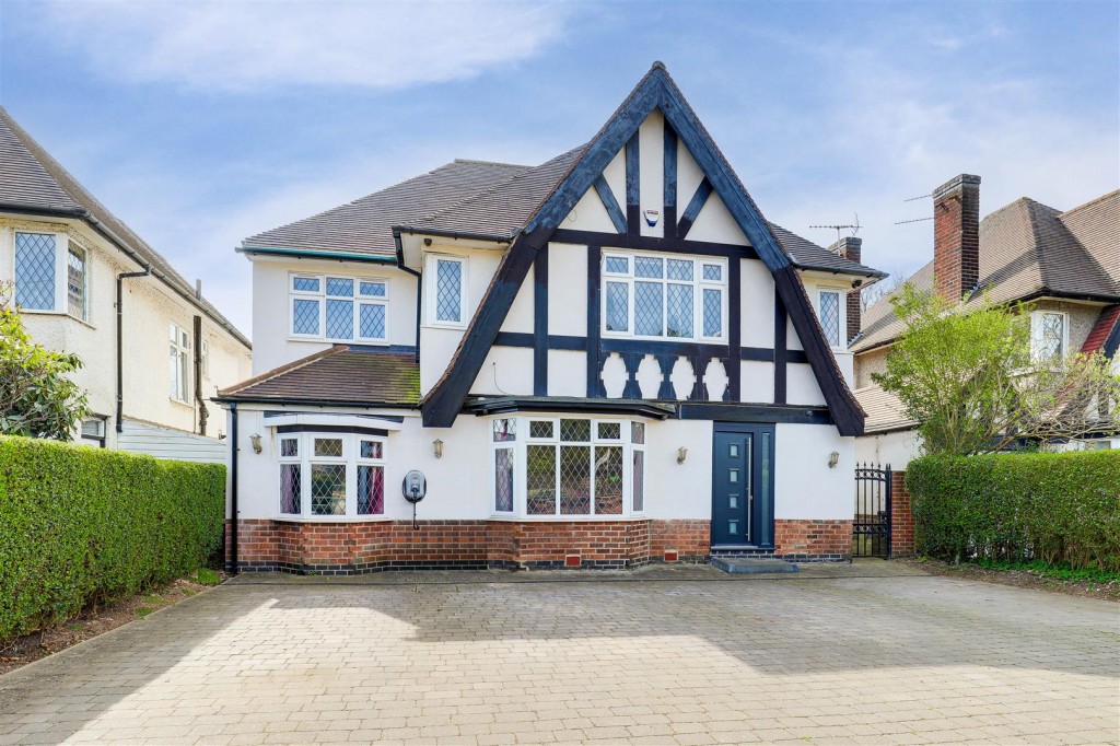 Derby Road, Beeston, Nottinghamshire, NG9 3AP