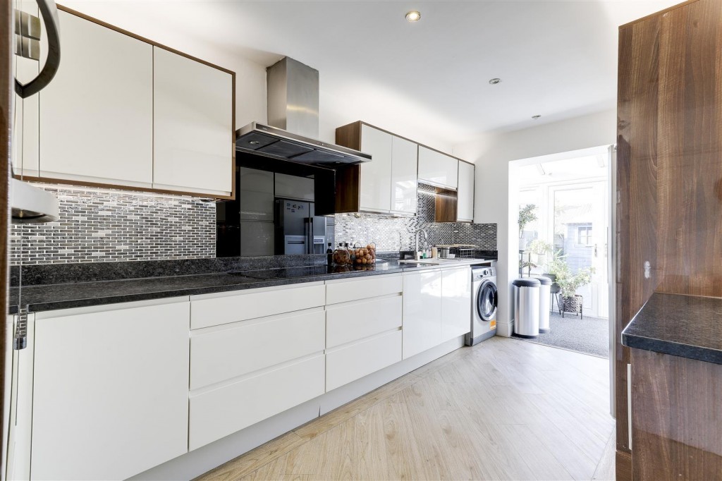 Springwood Gardens, Woodthorpe, Nottinghamshire, NG5 4HB