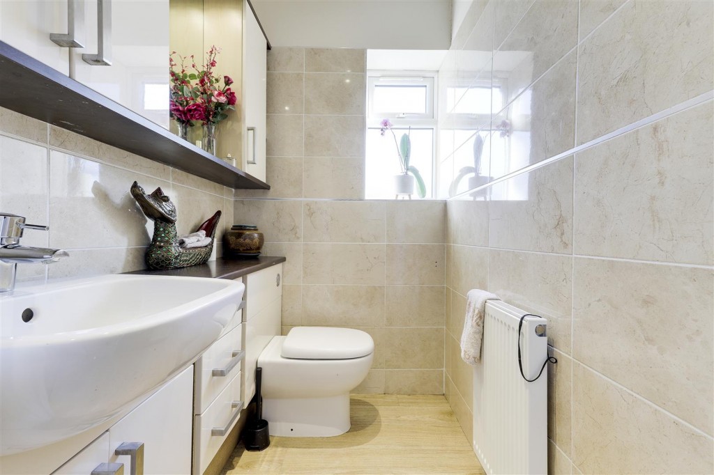 Springwood Gardens, Woodthorpe, Nottinghamshire, NG5 4HB