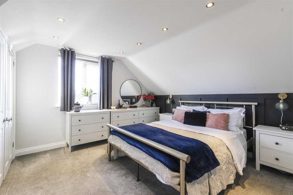 Springwood Gardens, Woodthorpe, Nottinghamshire, NG5 4HB