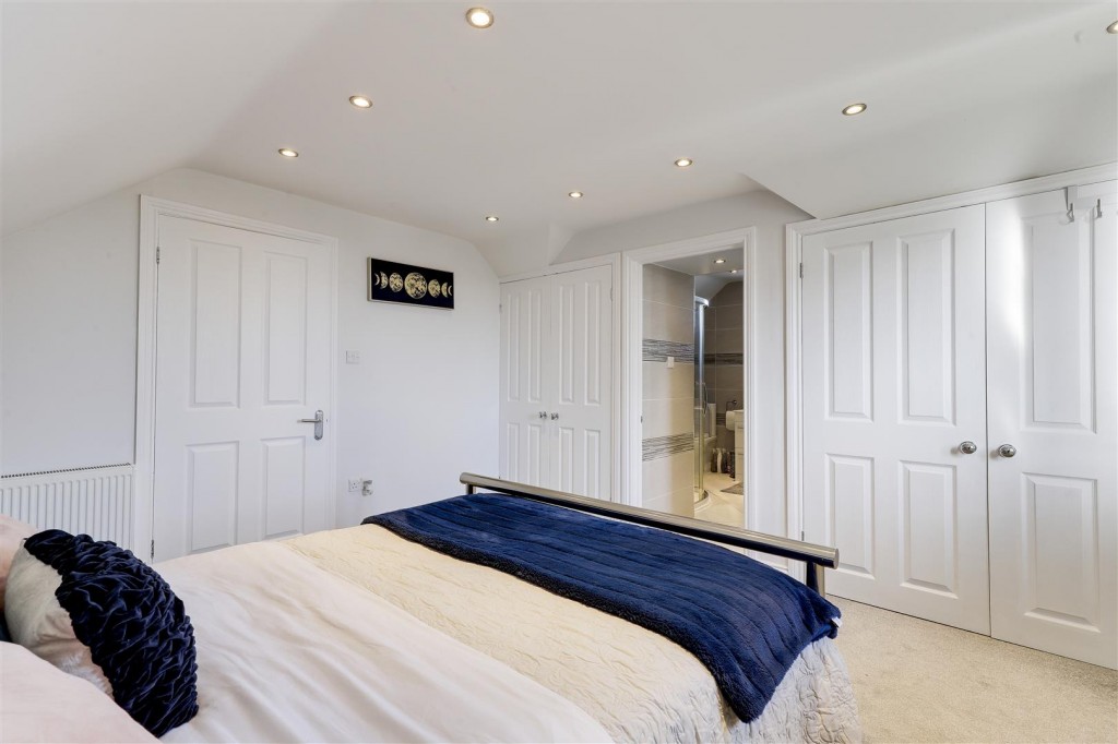 Springwood Gardens, Woodthorpe, Nottinghamshire, NG5 4HB