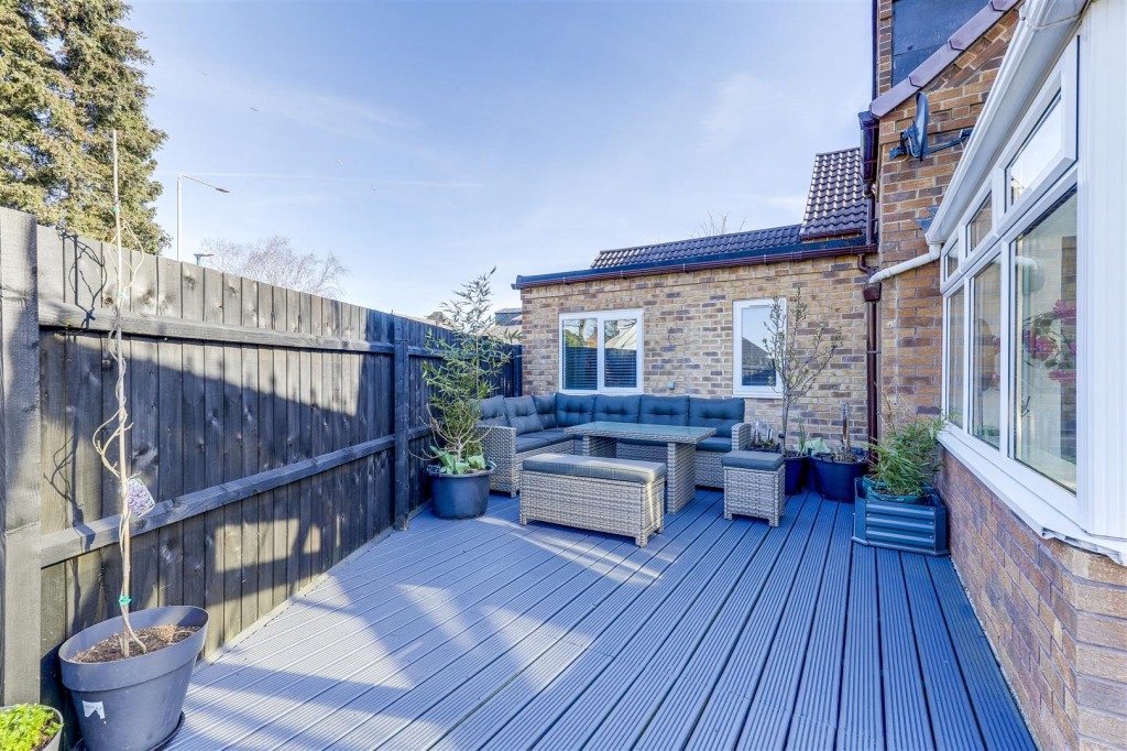 Springwood Gardens, Woodthorpe, Nottinghamshire, NG5 4HB
