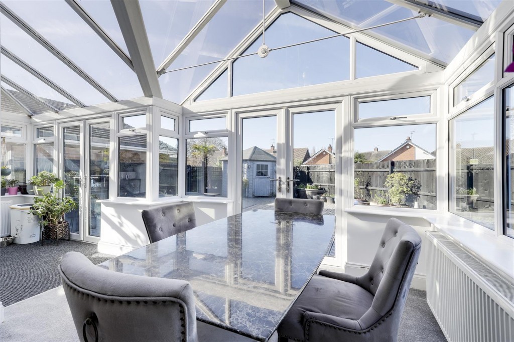 Springwood Gardens, Woodthorpe, Nottinghamshire, NG5 4HB
