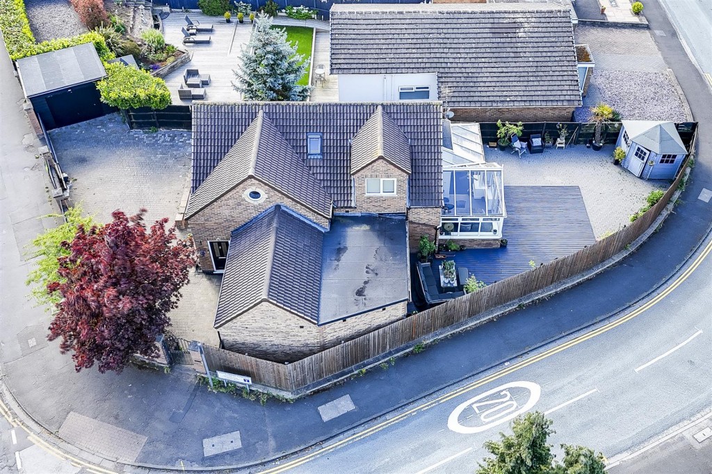 Springwood Gardens, Woodthorpe, Nottinghamshire, NG5 4HB