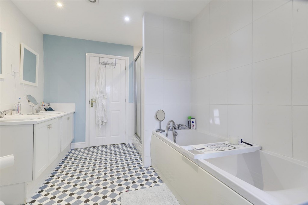 Millbank Place, Bestwood Village, Nottinghamshire, NG6 8EF