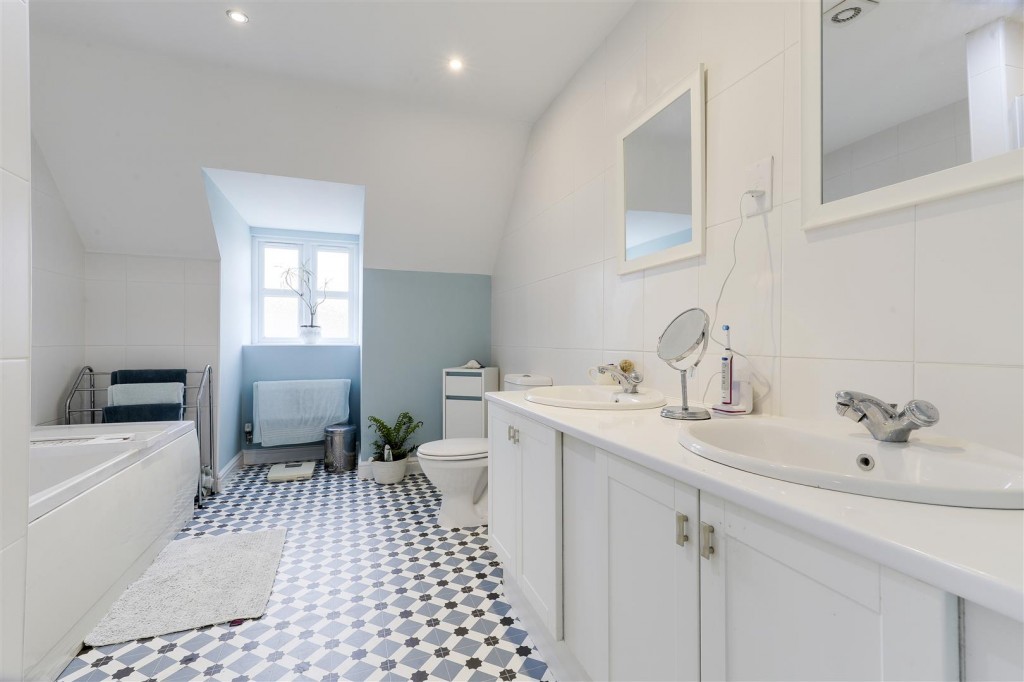 Millbank Place, Bestwood Village, Nottinghamshire, NG6 8EF