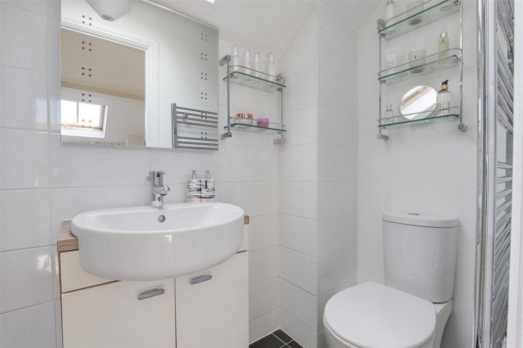 Adbolton Lane, West Bridgford, Nottinghamshire, NG2 5AS