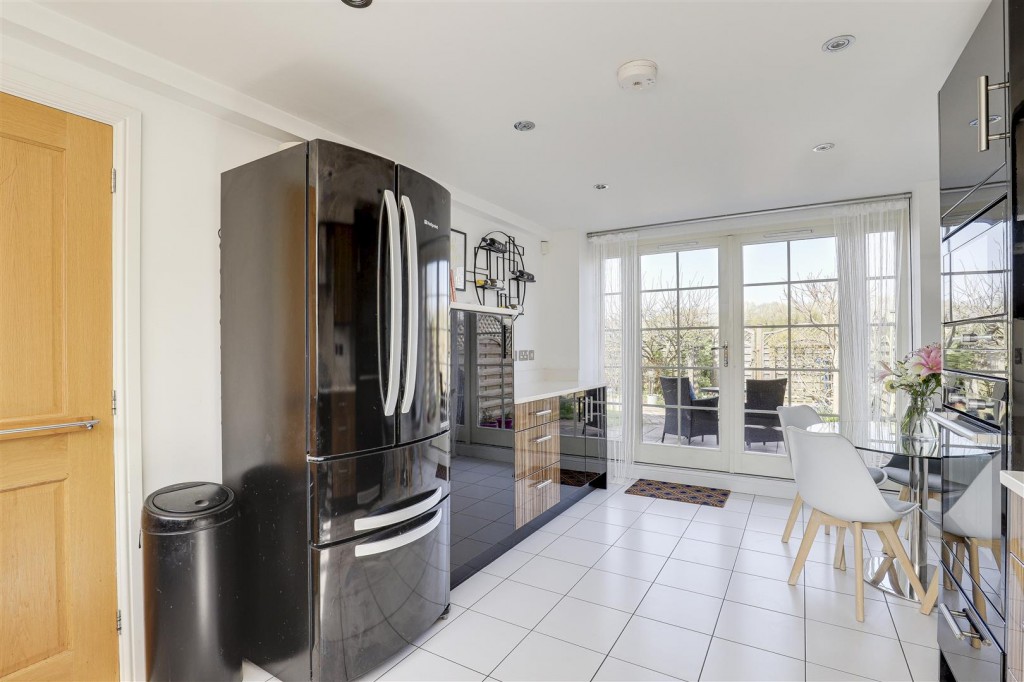 Adbolton Lane, West Bridgford, Nottinghamshire, NG2 5AS
