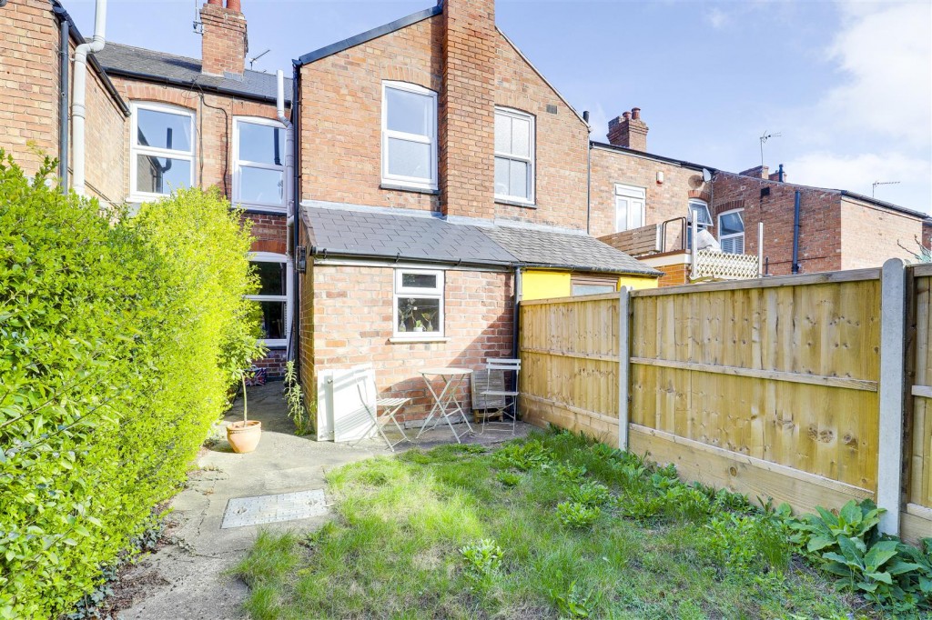 Highfield Grove, West Bridgford, Nottinghamshire, NG2 6DW