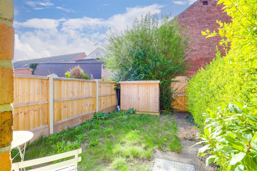 Highfield Grove, West Bridgford, Nottinghamshire, NG2 6DW
