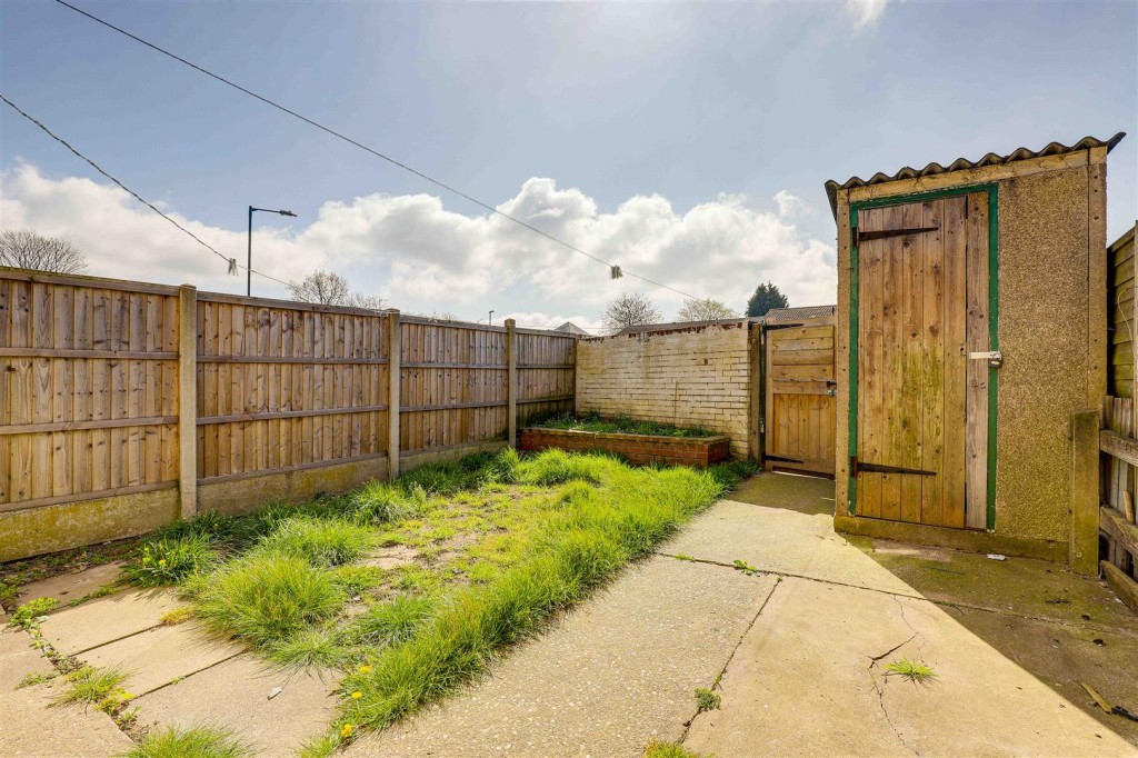 Colmon Walk, Bestwood, Nottinghamshire, NG5 9HH