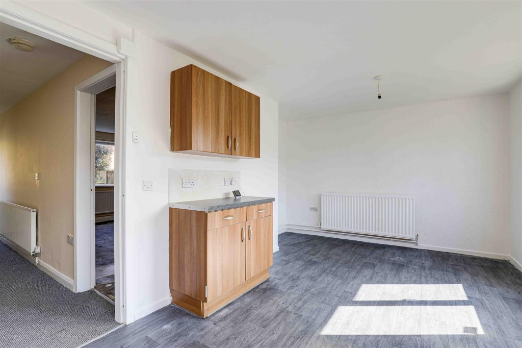 Colmon Walk, Bestwood, Nottinghamshire, NG5 9HH