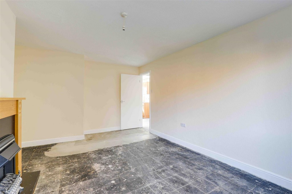Colmon Walk, Bestwood, Nottinghamshire, NG5 9HH