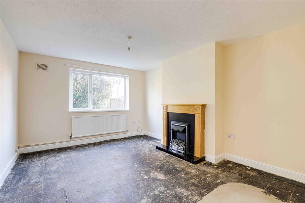 Colmon Walk, Bestwood, Nottinghamshire, NG5 9HH