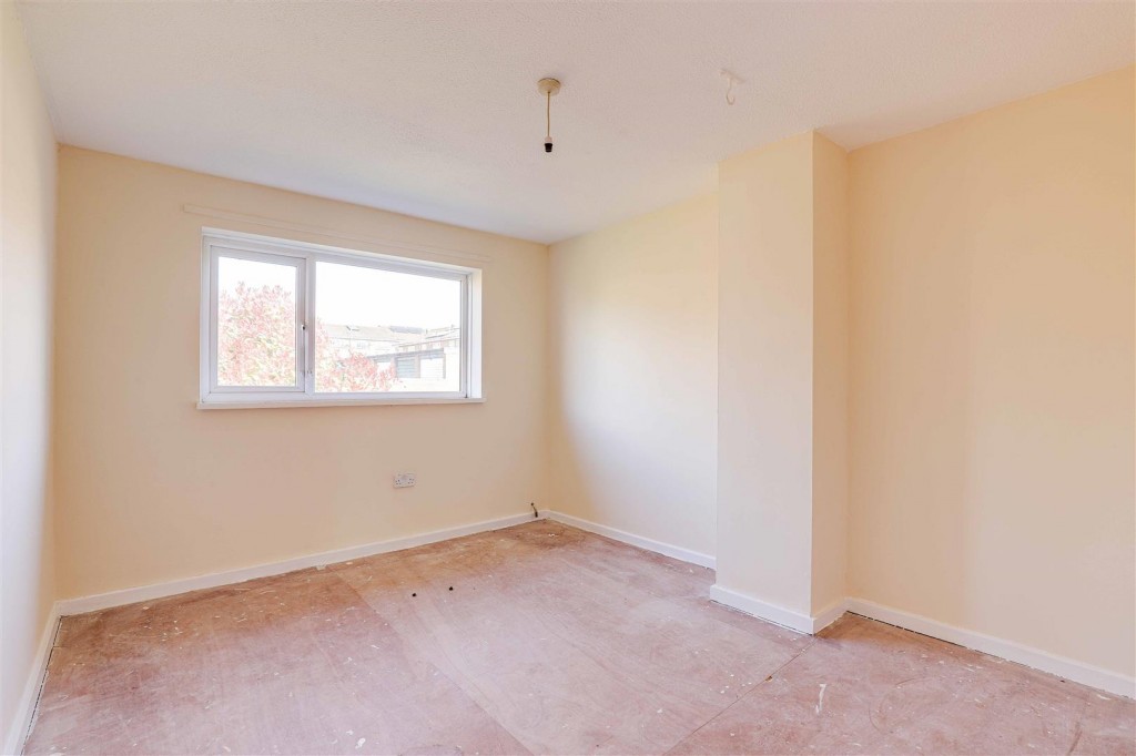 Colmon Walk, Bestwood, Nottinghamshire, NG5 9HH