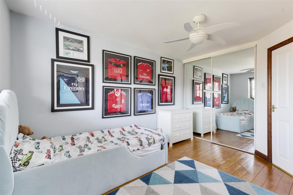 Whatton Drive, West Bridgford, Nottinghamshire, NG2 7UX