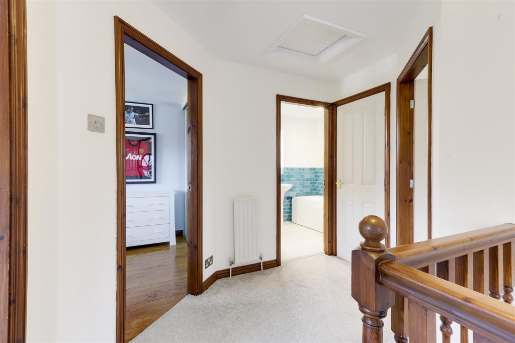 Whatton Drive, West Bridgford, Nottinghamshire, NG2 7UX
