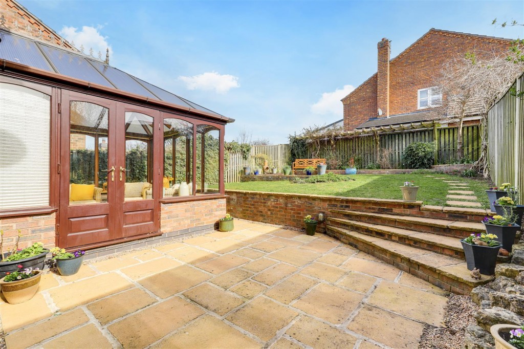Whatton Drive, West Bridgford, Nottinghamshire, NG2 7UX