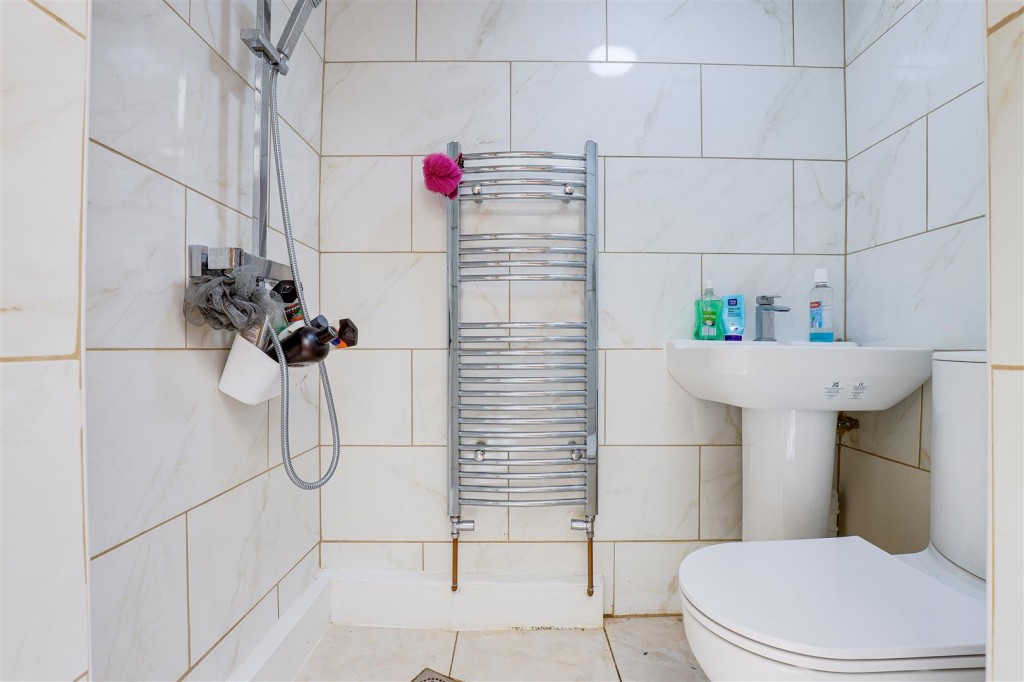 Foxhill Road, Carlton, Nottinghamshire, NG4 1PX