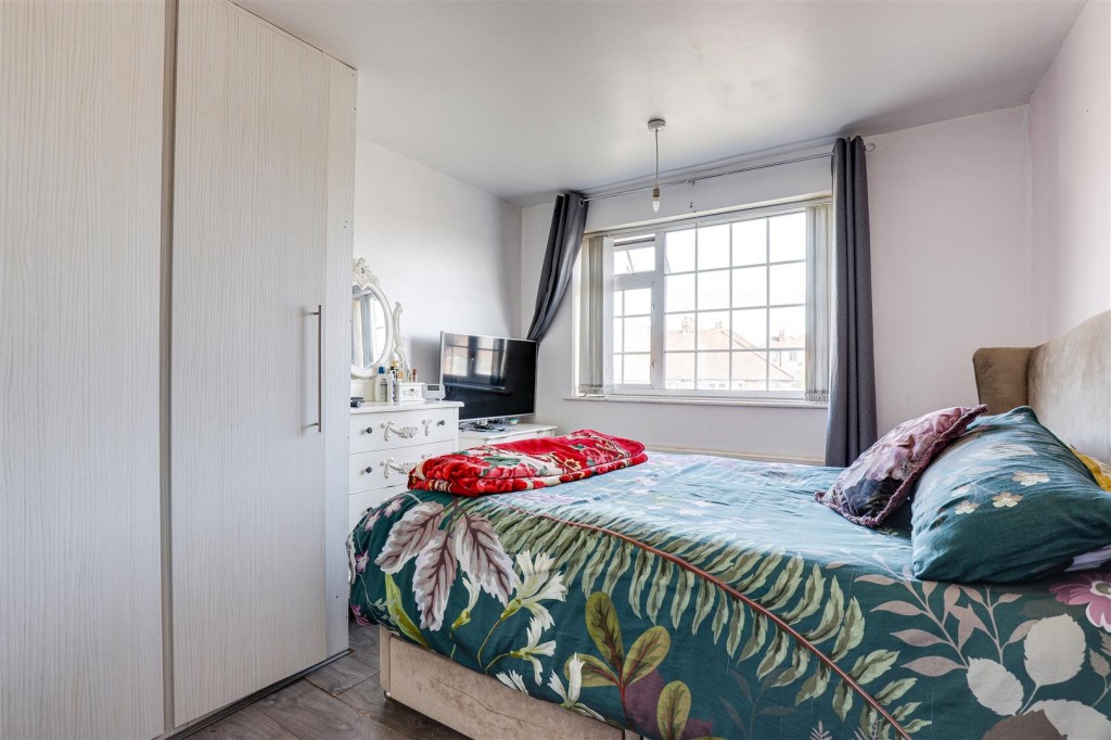 Foxhill Road, Carlton, Nottinghamshire, NG4 1PX