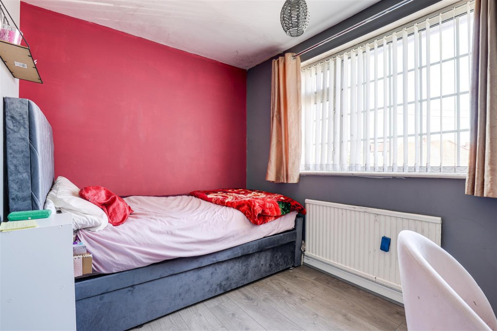 Foxhill Road, Carlton, Nottinghamshire, NG4 1PX