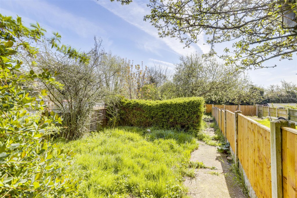 Victor Crescent, Sandiacre, Nottinghamshire, NG10 5JS