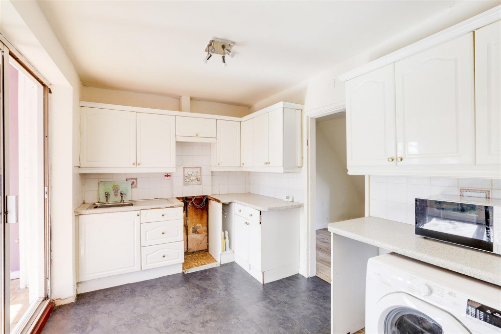 Victor Crescent, Sandiacre, Nottinghamshire, NG10 5JS