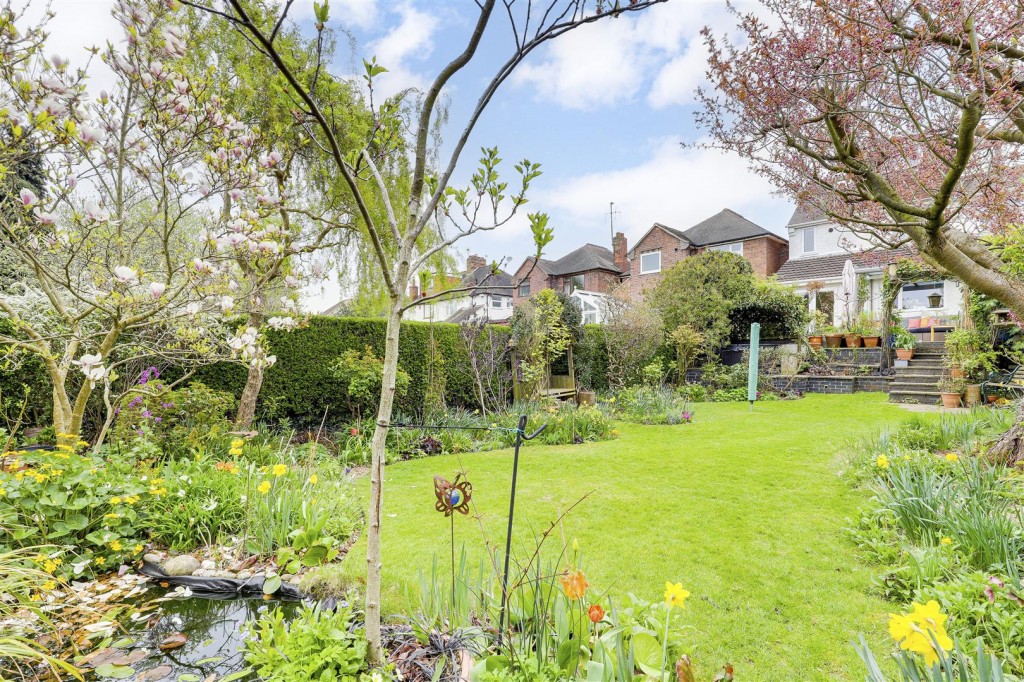 Brookland Drive, Beeston, Nottinghamshire, NG9 4BD