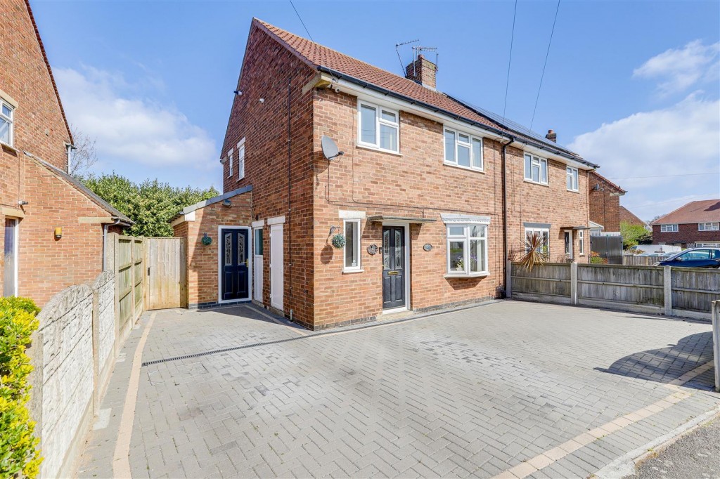 Edgewood Drive, Hucknall, Nottinghamshire, NG15 6HX
