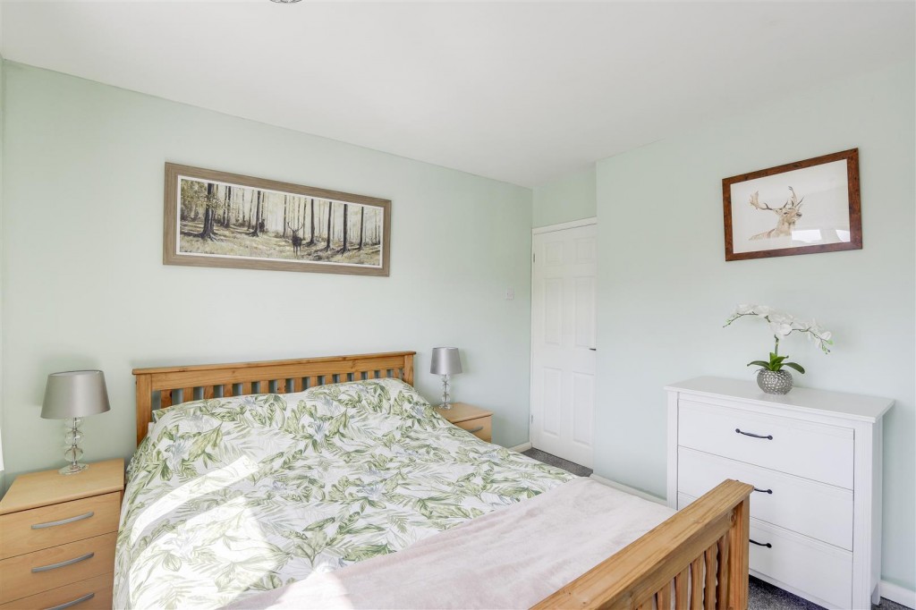 Edgewood Drive, Hucknall, Nottinghamshire, NG15 6HX