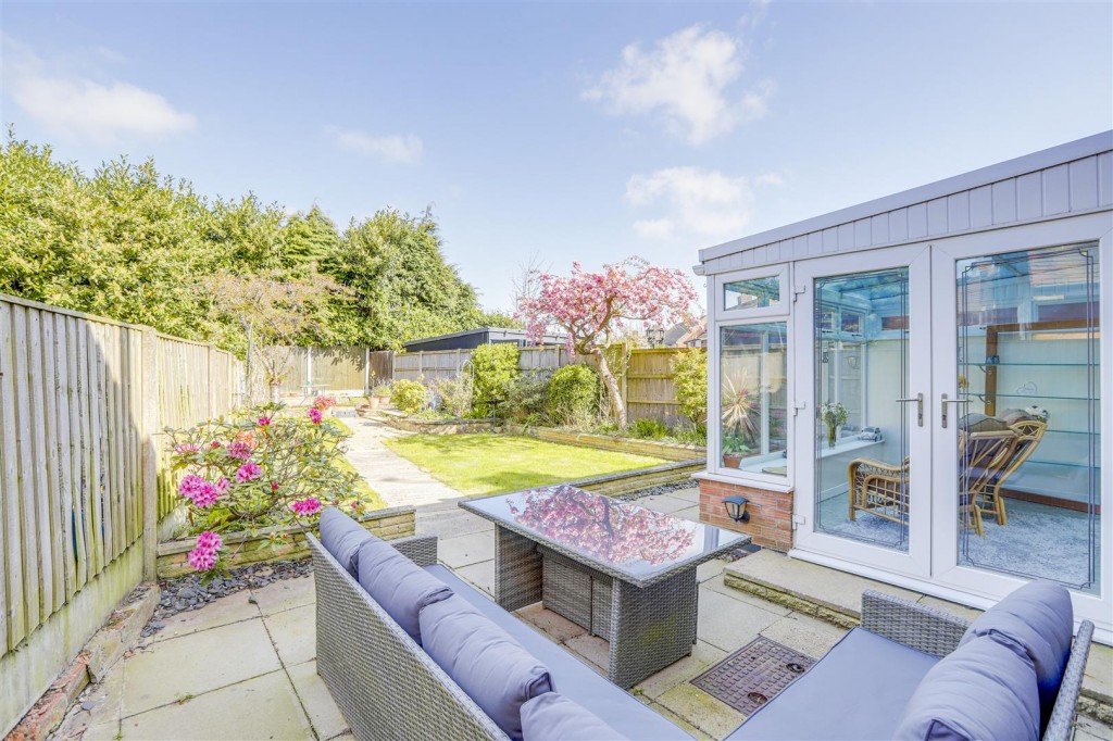 Edgewood Drive, Hucknall, Nottinghamshire, NG15 6HX