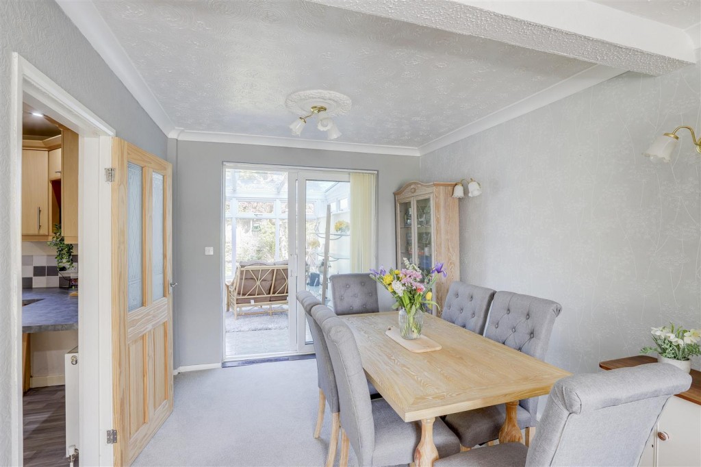 Edgewood Drive, Hucknall, Nottinghamshire, NG15 6HX