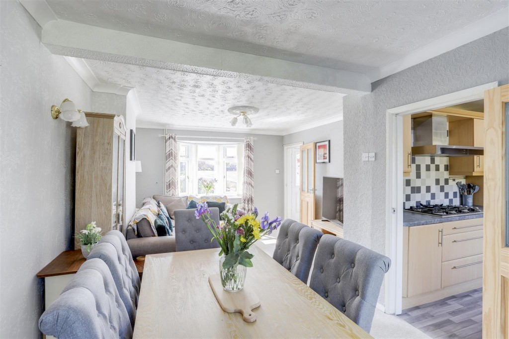 Edgewood Drive, Hucknall, Nottinghamshire, NG15 6HX