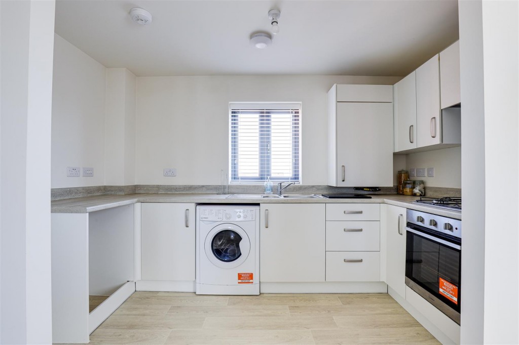Hopwood Road, Gedling, Nottinghamshire, NG4 4NA