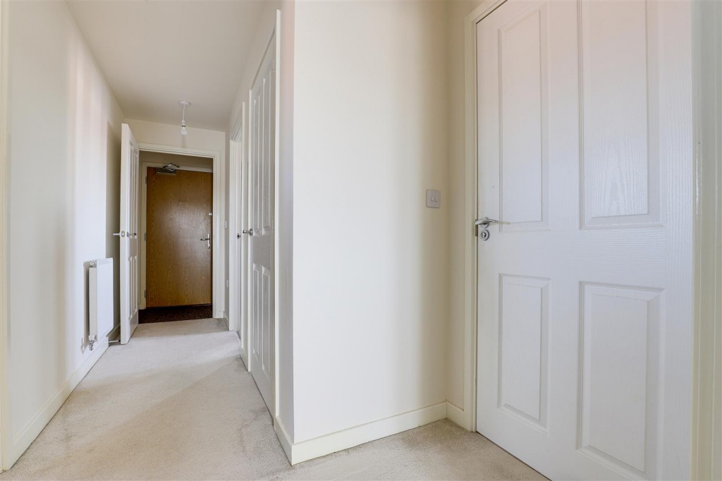 Hopwood Road, Gedling, Nottinghamshire, NG4 4NA